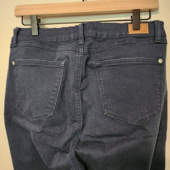 Judy Blue super flare jeans size 11/ 30 Raw hems bell bottom - Picture 6 of 16